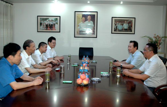 溧陽市供電公司徐總一行來上上集團調研